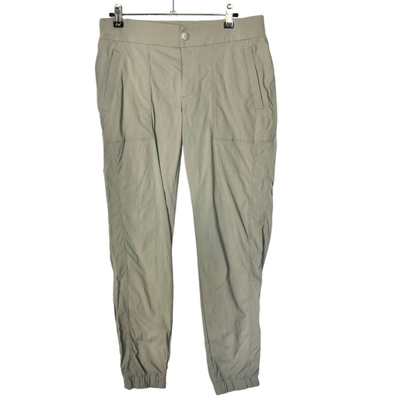 Athleta Trekkie Jogger 2.0 Light Gray Mid Rise Pants 6 - Picture 2 of 5
